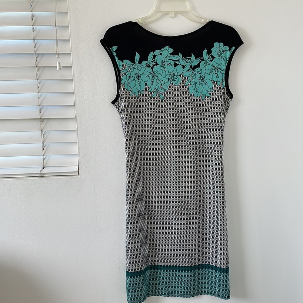 Max Edition Dress - Picture 2 of 6